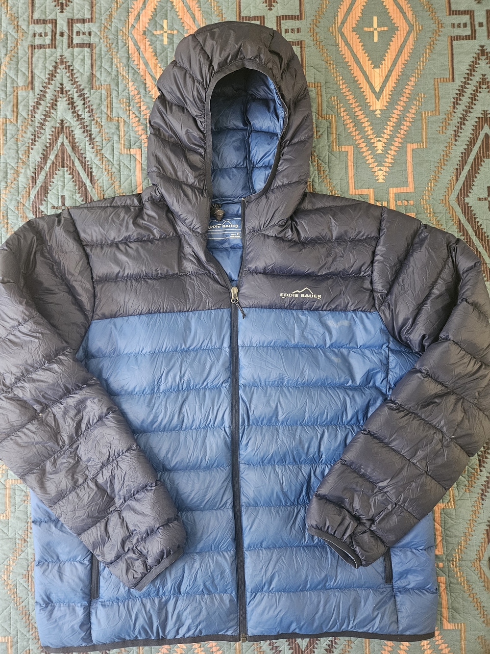 Eddie Bauer Mens CirtusLite Hooded Down Filled Packable Jacket With The Pack Bag